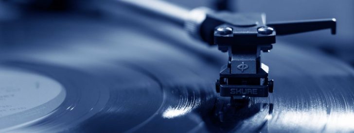 12-Inch-Record-on-Turntable-1024x387